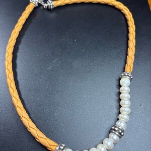EXQUISITE HONORA STERLING SILVER PEARL AND TAN LEATHER BRAIDED NECKLACE 18 In